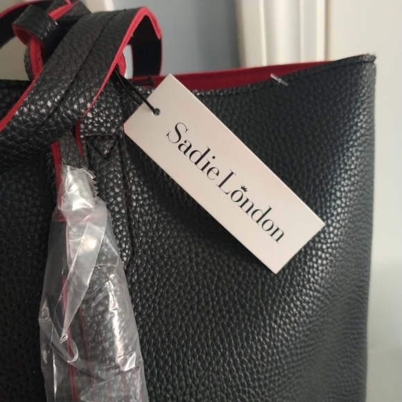 Sadie London I AM LOVED Black Tote Shopper - Picture 2 of 13
